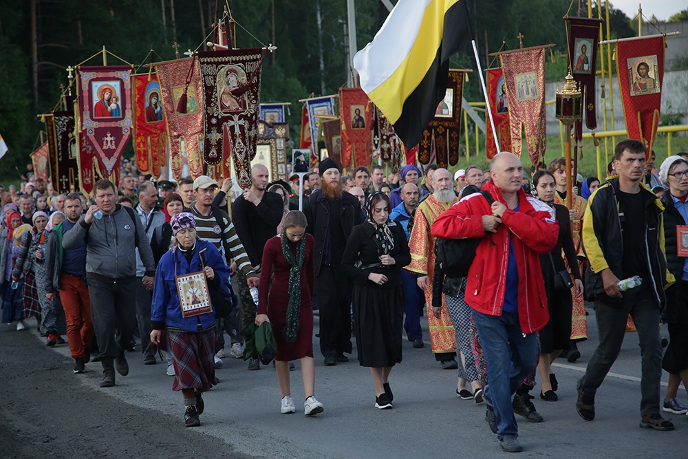 Ekaterinbourg : liturgie nocturne célébrée à l’occasion du 101e anniversaire de l’assassinat de la Famille impériale russe