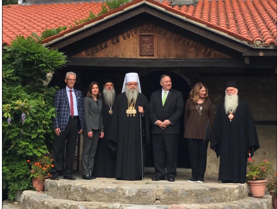 Mike Pompeo a rencontré le chef de « l’Église orthodoxe de Macédoine »