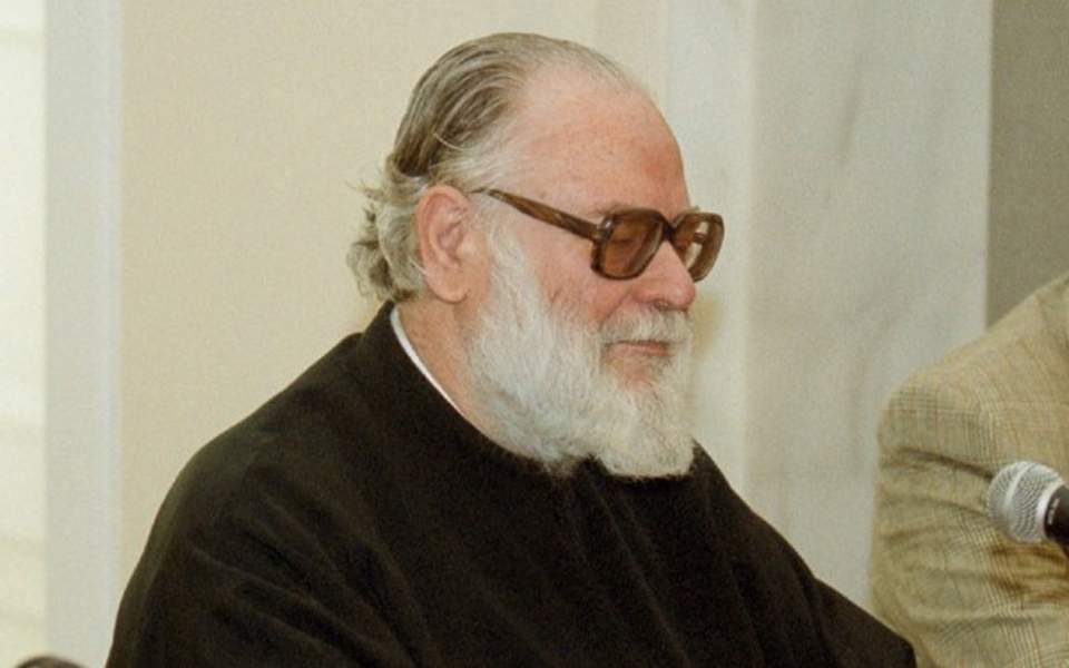 Décès de l’archiprêtre Georges Metallinos, professeur émérite de la Faculté de théologie d’Athènes