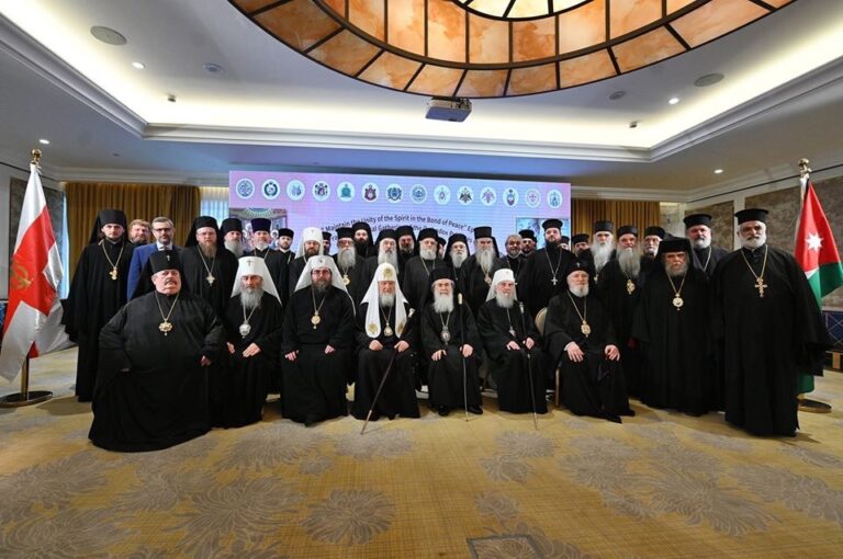 Foto oficial de la reunión fraterna en Ammán