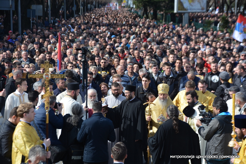 Le métropolite de Kiev Onuphre a présidé les festivités de saint Syméon le Myroblite et la procession à Podgorica, où 100.000 personnes étaient rassemblées