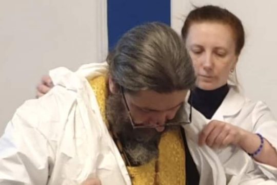 Les soins spirituels aux malades du coronavirus: le témoignage d’un prêtre de Moscou