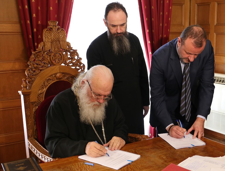 Le gouvernement suisse aidera les projets de plusieurs institutions, dont l’Église orthodoxe grecque, destinés aux enfants réfugiés non accompagnés