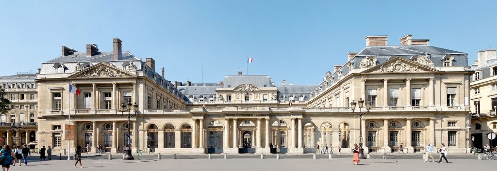 France : le Conseil d’État ordonne au Premier ministre de prendre des mesures moins contraignantes pour les rassemblements dans les lieux de culte