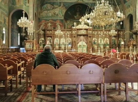 Les églises sont rouvertes en Grèce à partir d’aujourd’hui, mais pour la seule prière individuelle