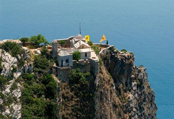 Le Mont Athos sera rouvert le 1er juin aux pèlerins