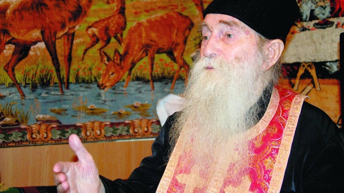 « La souffrance est la chaire suprême de théologie » – 9ème anniversaire du décès du père Arsène Papacioc (Église de Roumanie)