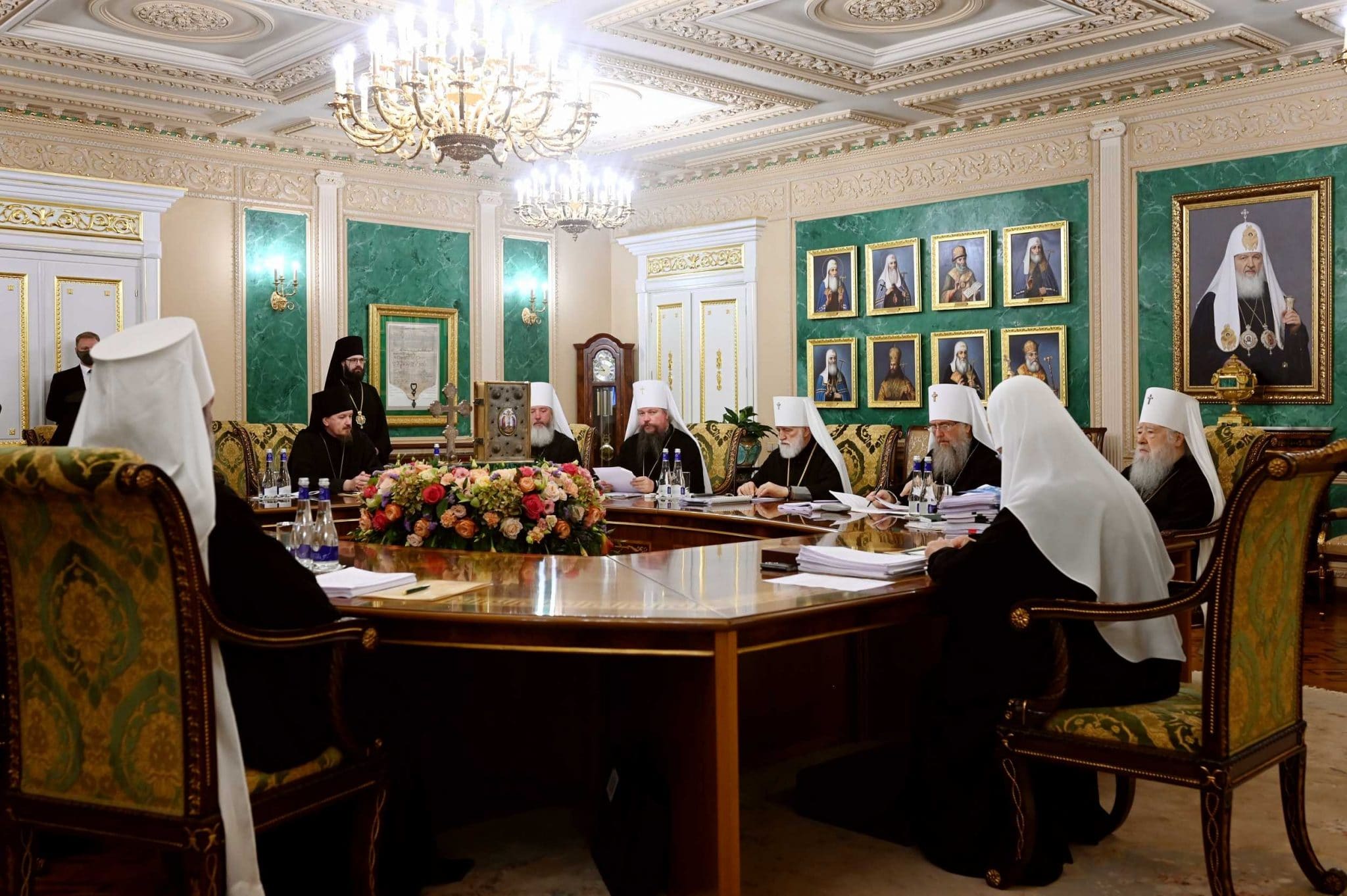 Message du Saint-Synode de l’Église orthodoxe russe à l’épiscopat, au clergé, aux moines et aux laïcs au sujet du fléau répandu cette année