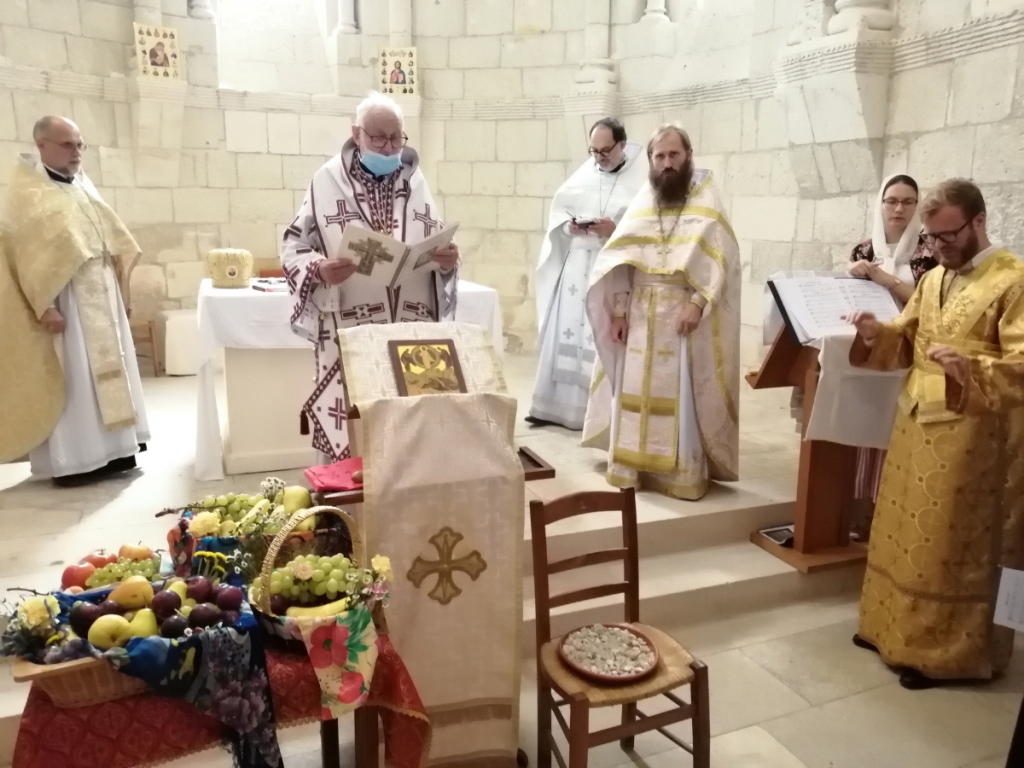 « talmont-sur-gironde : quand s’entrecroisent les traditions orthodoxes et catholiques »