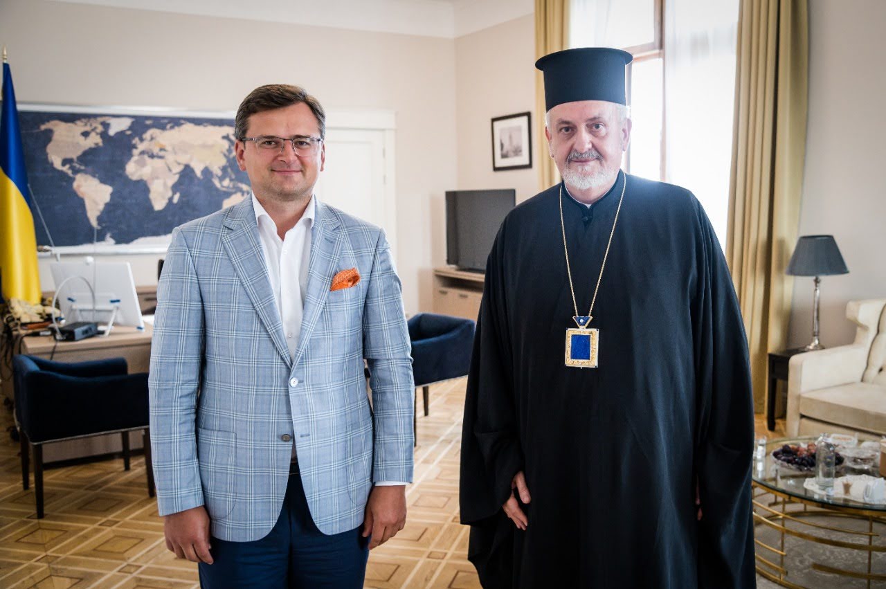 Rencontre Mgr Emmanuel, métropolite de France (Patriarcat de Constantinople) avec le ministre des Affaires étrangères d’Ukraine