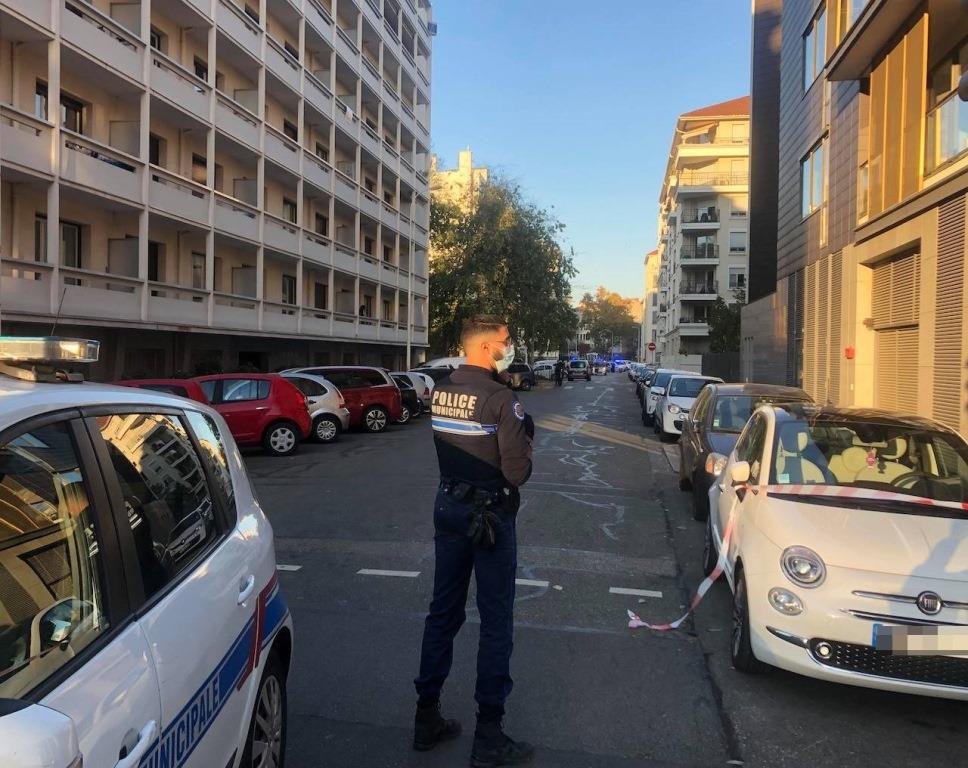 Lyon : un prêtre orthodoxe grec grièvement blessé par balles
