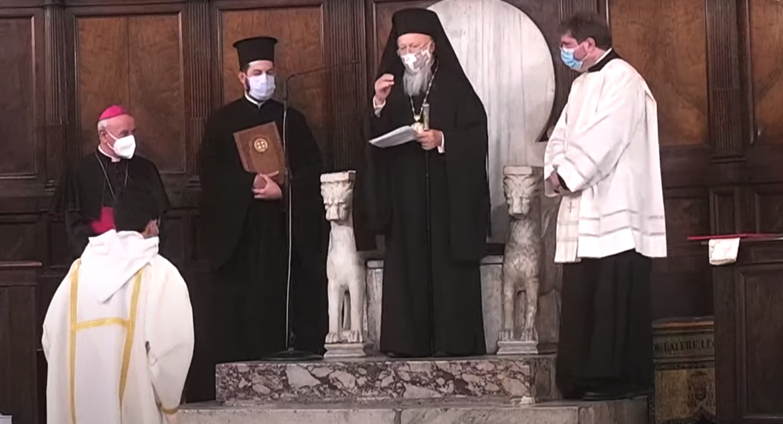 Prière œcuménique pour la paix à rome en présence du patriarche œcuménique bartholomée