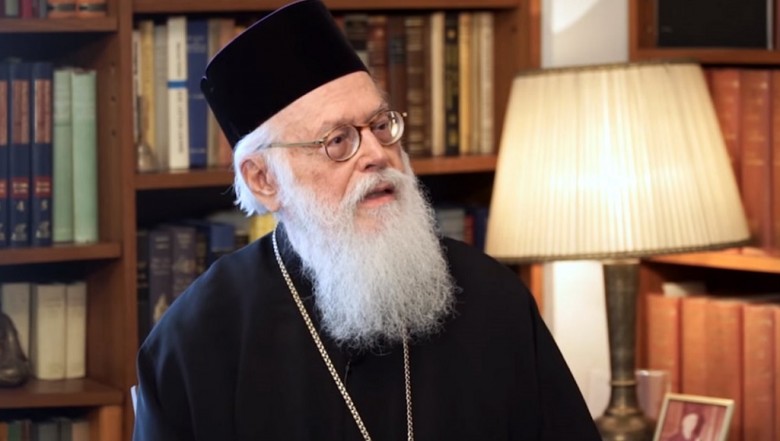 Interview de l’archevêque de Tirana Anastase au quotidien grec « Kathimerini »