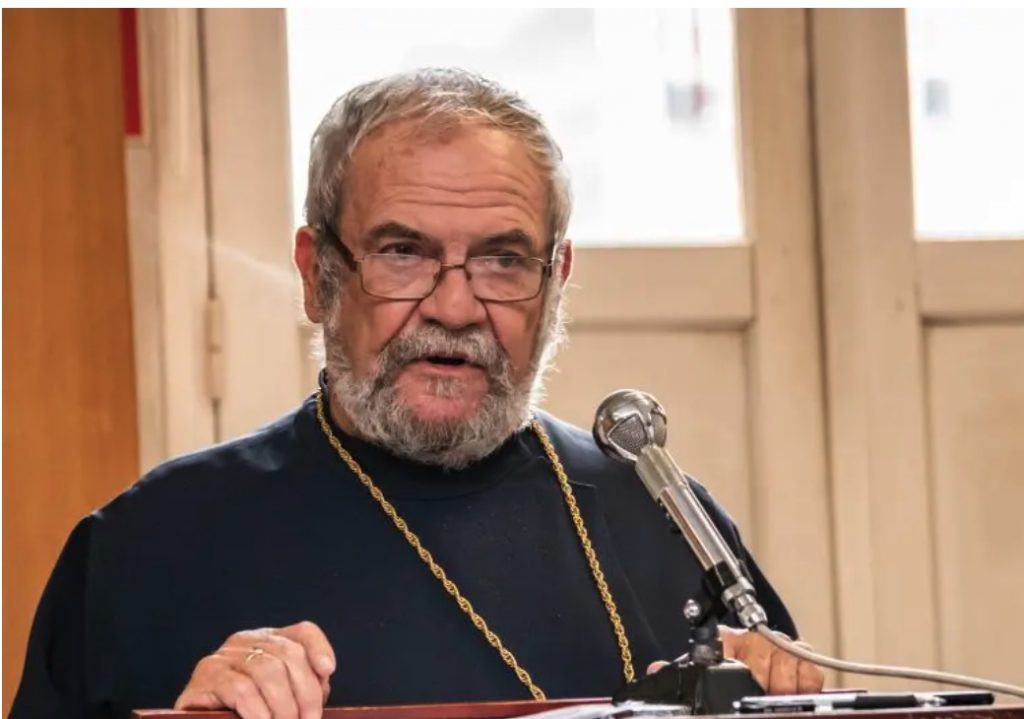 Protopresbytre Jean Gueit : « Théologie et pratique liturgique de l’Eucharistie »