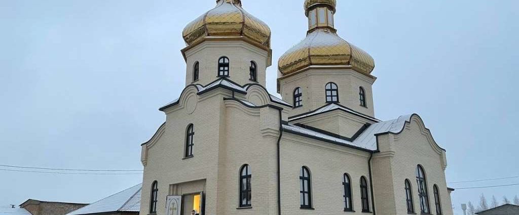 Expulsés de leur paroisse en volhynie, des fidèles de l’Église orthodoxe ukrainienne ont construit une nouvelle église en sept mois