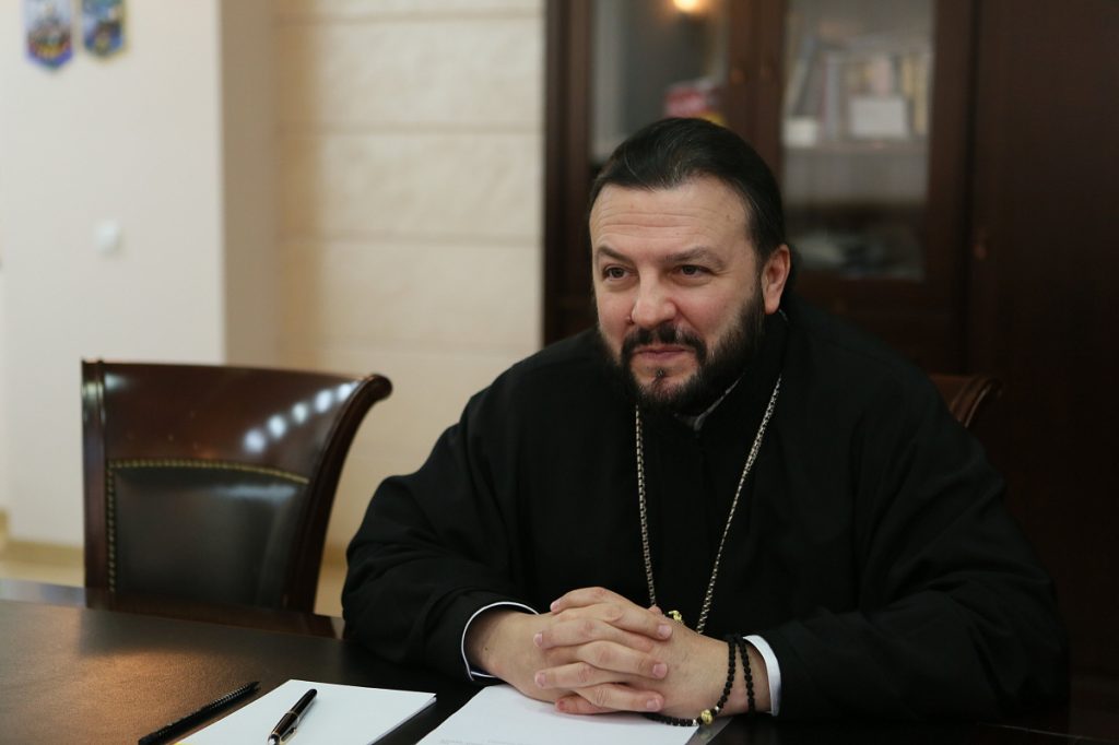 Interview de l’archevêque Léonide de Vladikavkaz et d’Alanie au journal grec « Dimocratiki tis Rodu »