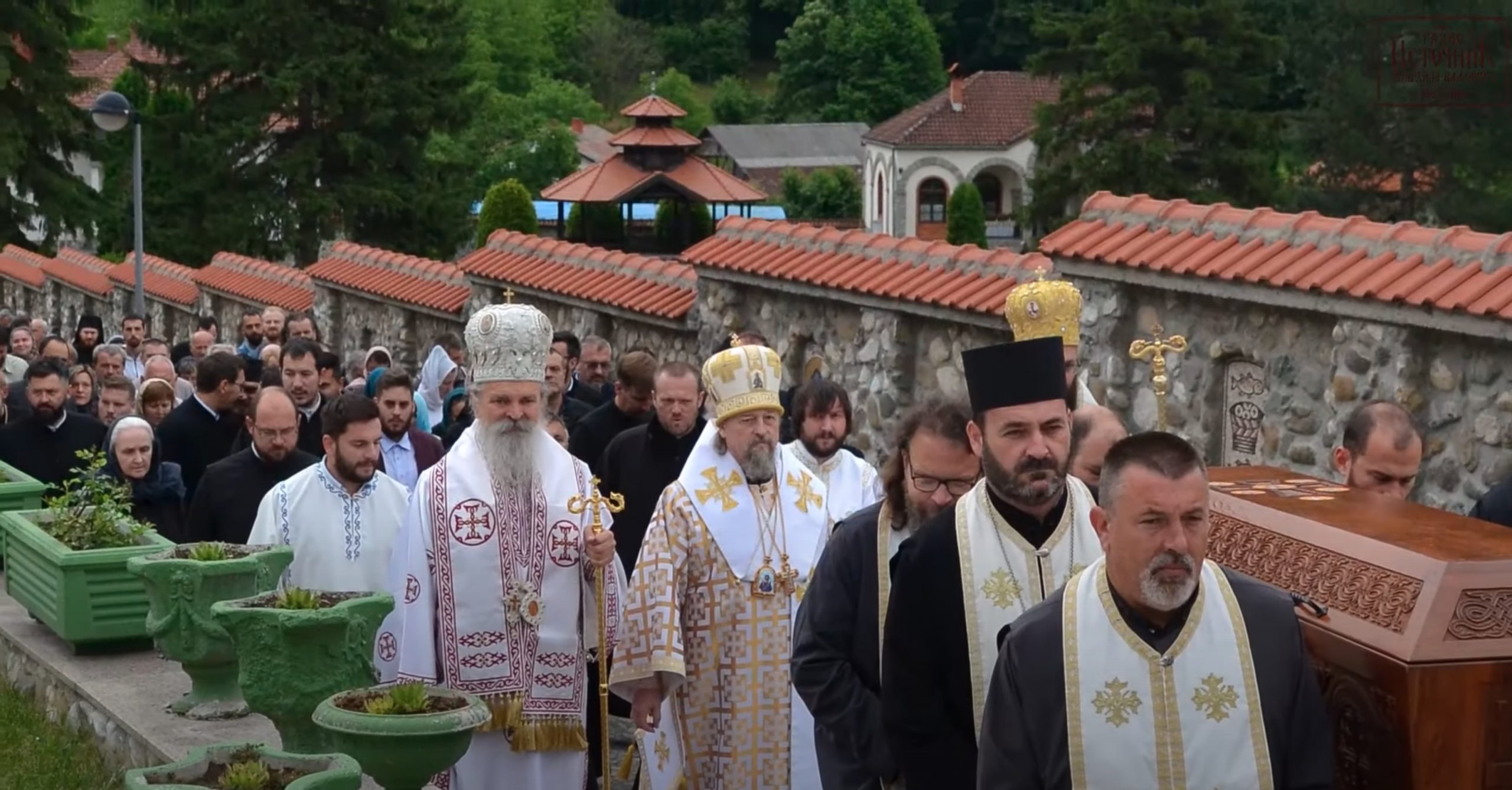 Commémoration annuelle de saint Justin au monastère de Ćelije (Serbie)