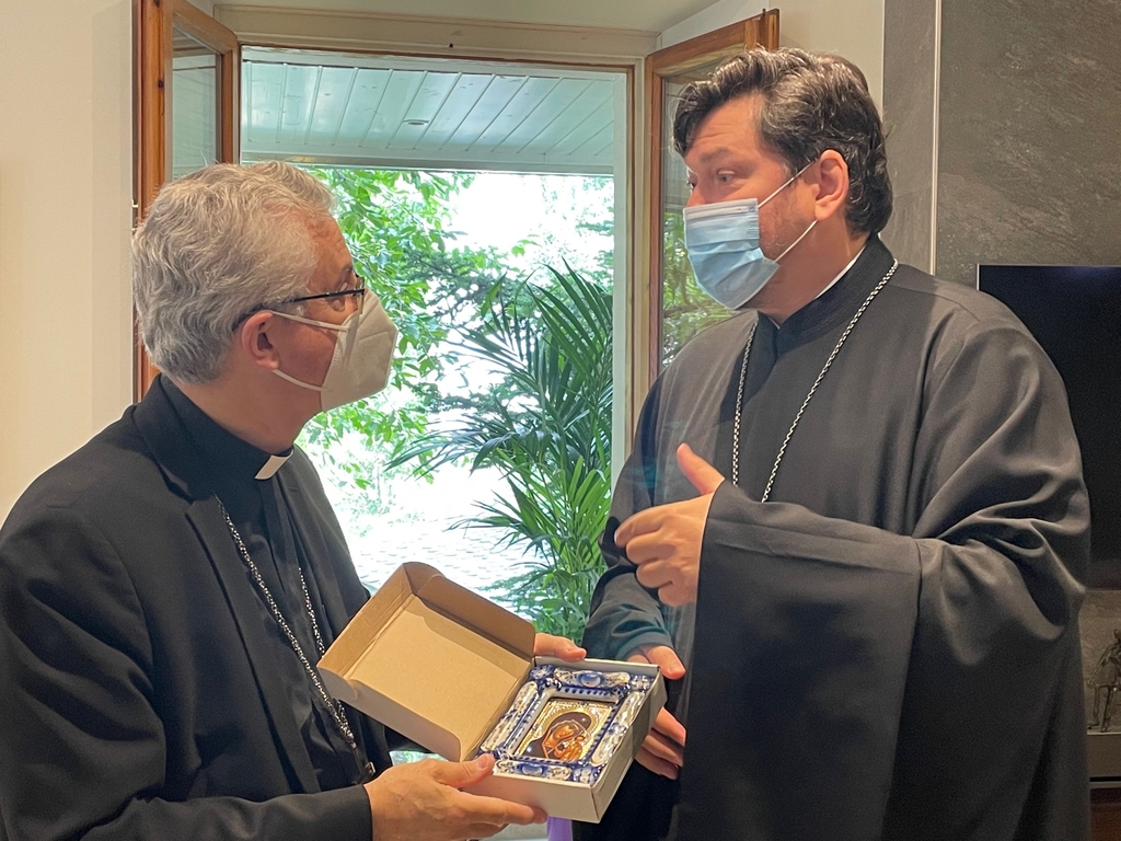L’archevêque nestor de madrid a visité la communauté de l’icône de la mère de dieu de kazan dans la principauté d’andorre