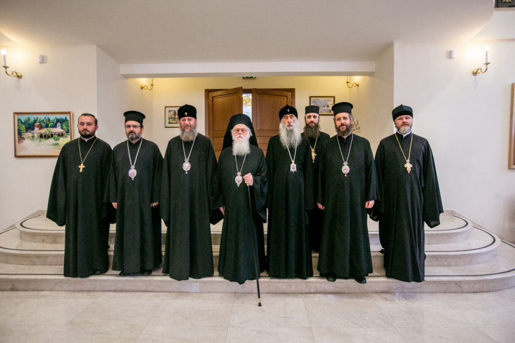 Une délégation de l’Église orthodoxe ukrainienne a rencontré l’archevêque d’albanie anastase