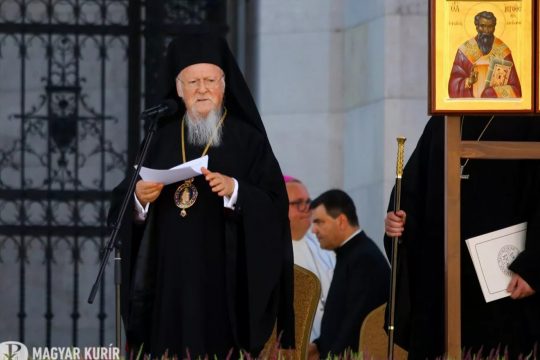 Patriarche œcuménique Bartholomée de la place Kossuth, Budapest : « Malgré leurs particularités, l’Orient et l’Occident sont organiquement liés dans l’unité du christianisme »