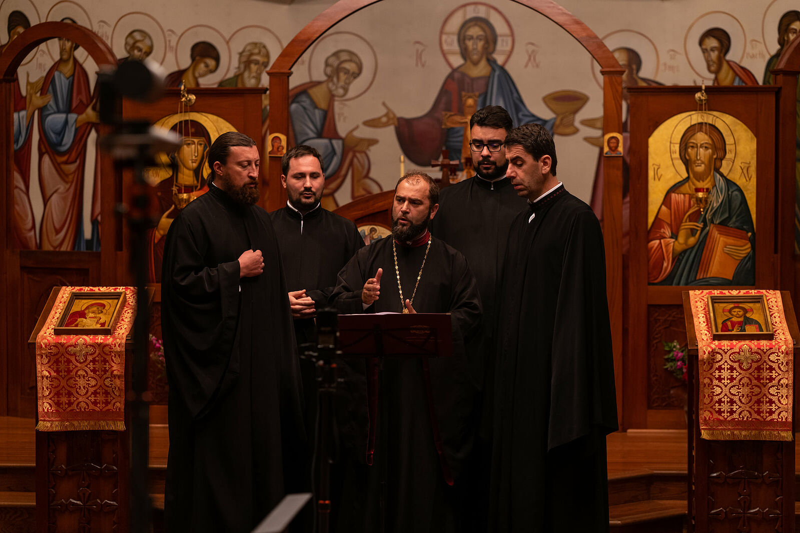 Le groupe « Tronos » de la cathédrale patriarcale de Bucarest a donné un concert au Séminaire Saint-Vladimir de New York