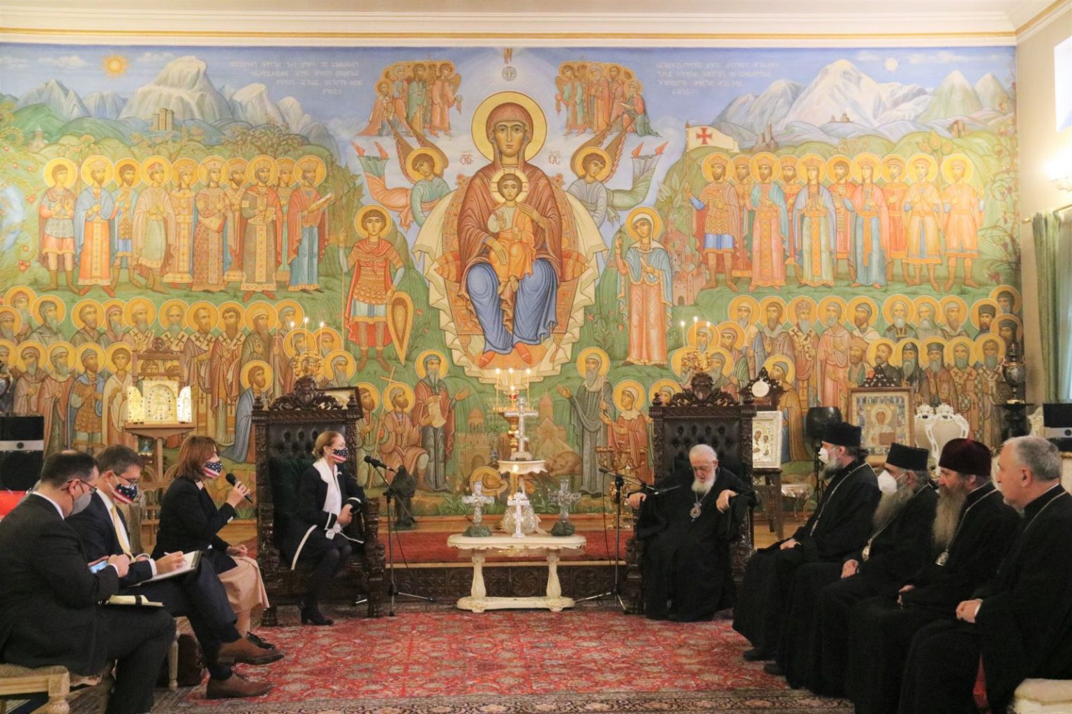 L’ambassadrice des États-unis a rendu visite au patriarche de géorgie