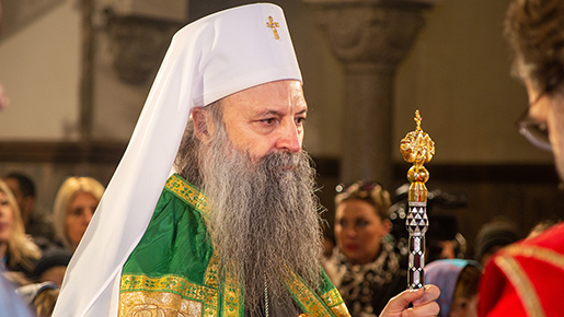 Le patriarche serbe porphyre testé positif au covid-19