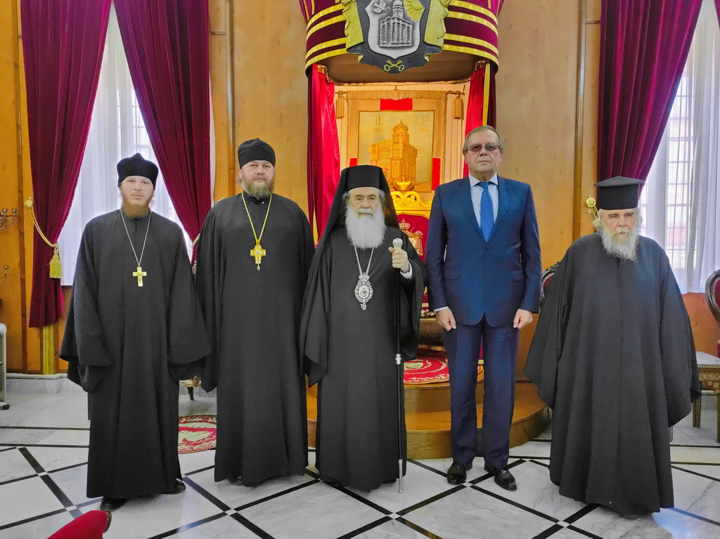 Rencontre entre le patriarche de Jérusalem et l’ambassadeur de Russie en Israël