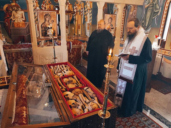 Bosnie : des reliques de saints martyrs découvertes dans un ancien monastère 