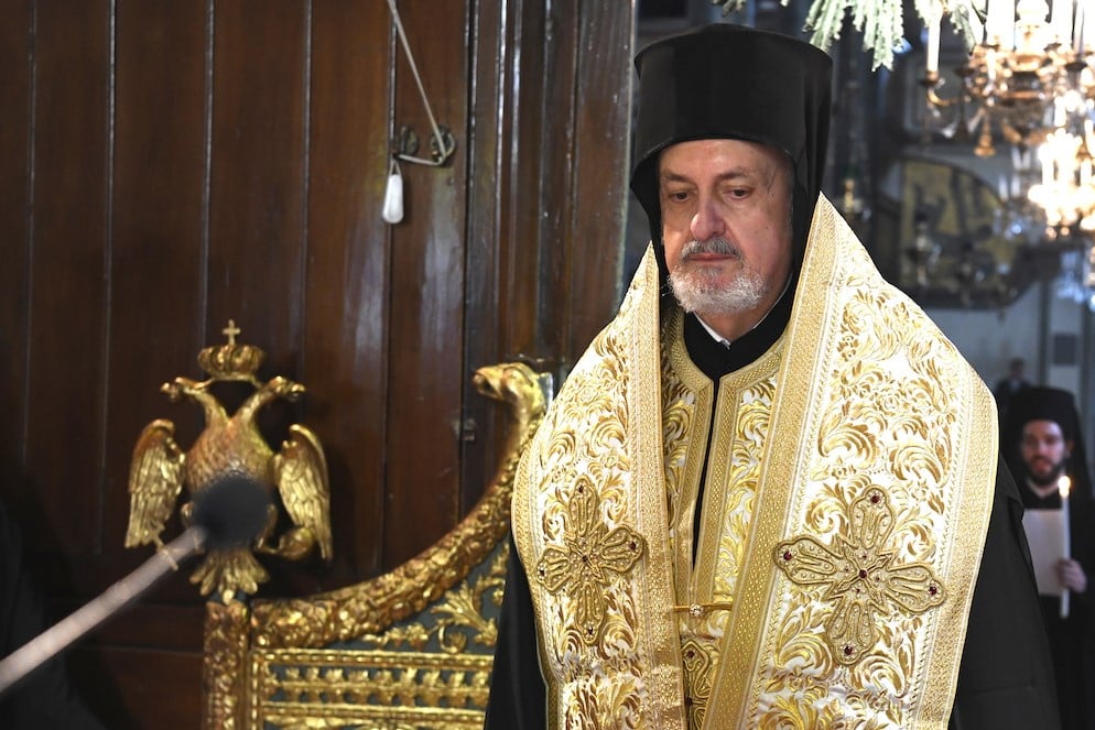 Le métropolite majeur de Chalcédoine Emmanuel a qualifié de « meurtrière » l’attitude neutre de l’Église russe face à ce qui se passe en Ukraine