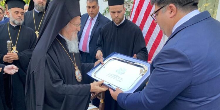 ￼L’ambassadeur des États-Unis au patriarche Bartholomée : « Vous avez consacré votre vie à rendre le monde meilleur »