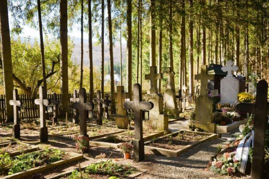 Nécessité, mais aussi témoignage de foi : les Roumains ont créé un cimetière orthodoxe au Japon