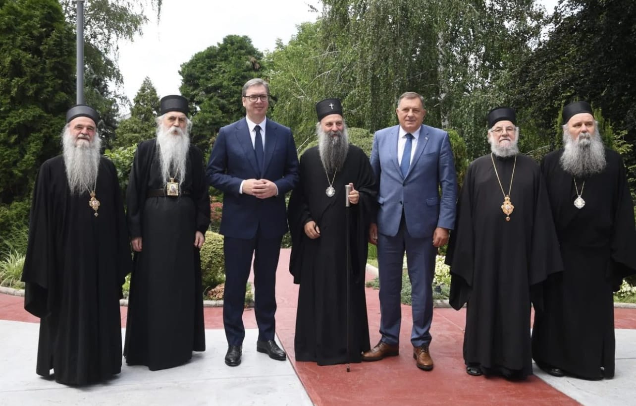 Le patriarche Porphyre et les membres du Saint-Synode ont rencontré le président A. Vučić et le membre serbe de la présidence de Bosnie-Herzégovine M. Dodik￼