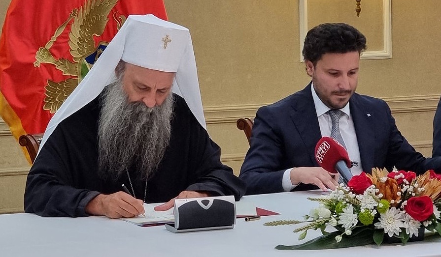 Le patriarche de serbie et le premier ministre du monténégro ont signé l’accord fondamental
