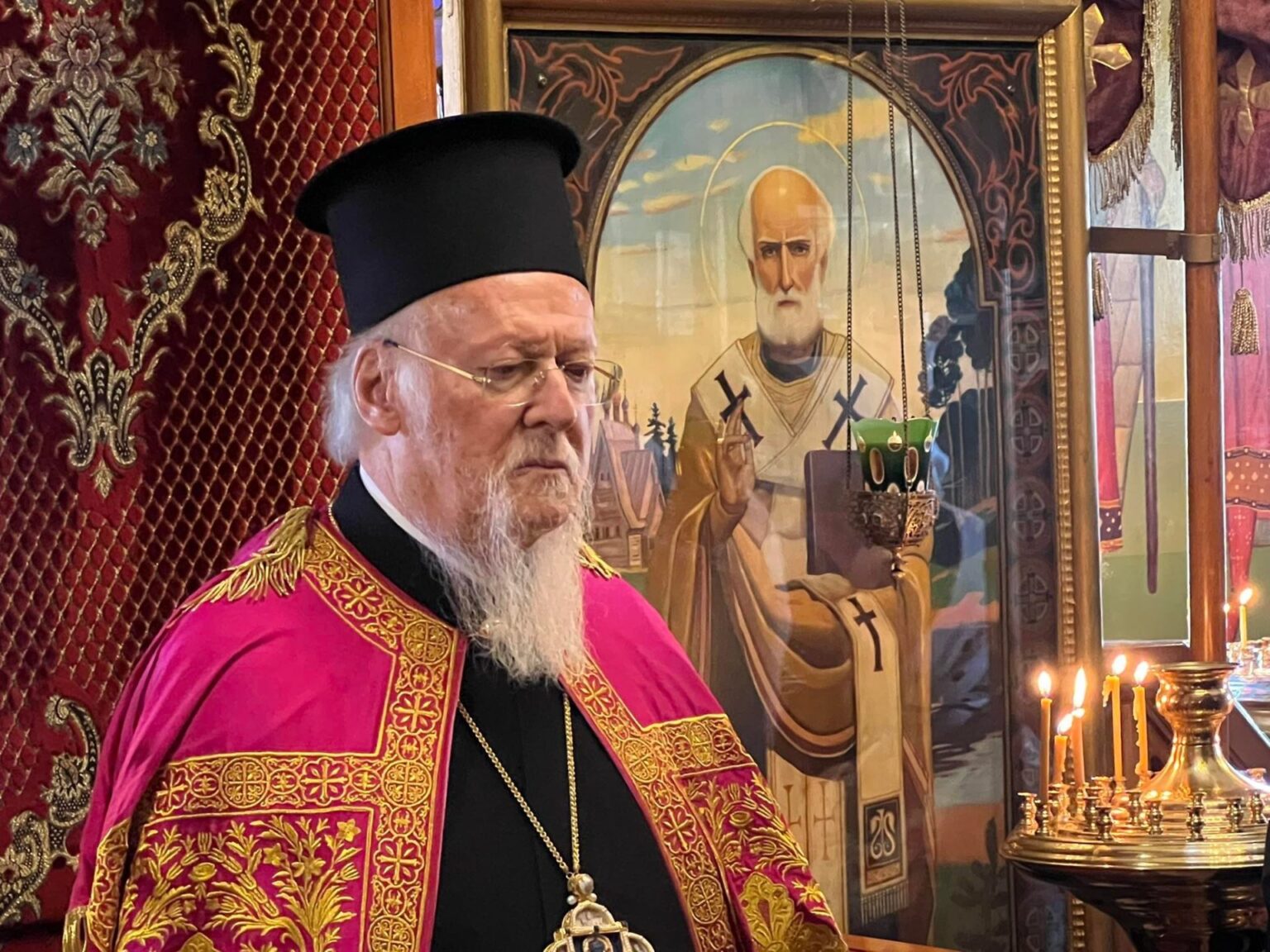 ￼« Prions tous pour que cesse la guerre en Ukraine » a déclaré le patriarche œcuménique lors de la fête de saint Pantéleïmon