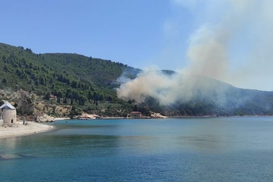 Un incendie est en cours sur le Mont Athos