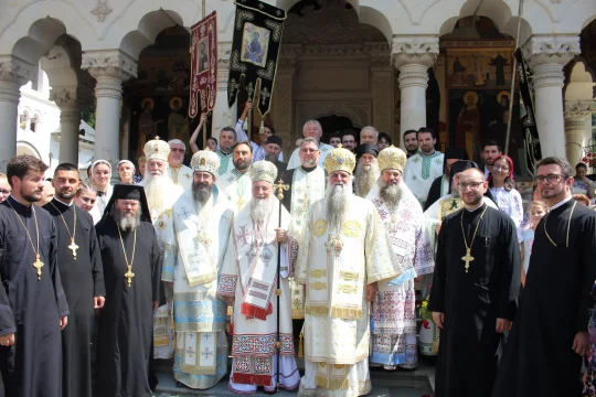 Le Synode de la Métropole d’Olténie a discuté la proposition de canonisation des saints moines Bessarion Toia, Gérasime Iscu et Jean de Horezu