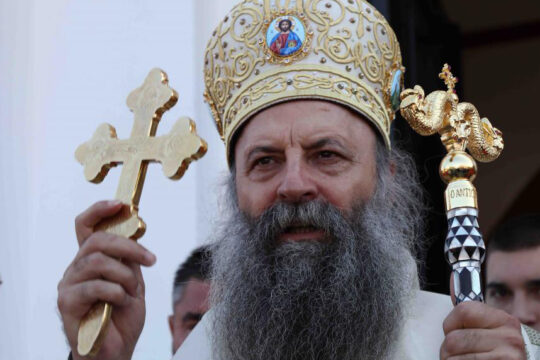 Le patriarche serbe Porphyre aux autorités de Priština : « Cessez de bafouer les droits de l’homme et les libertés religieuses des Serbes orthodoxes »