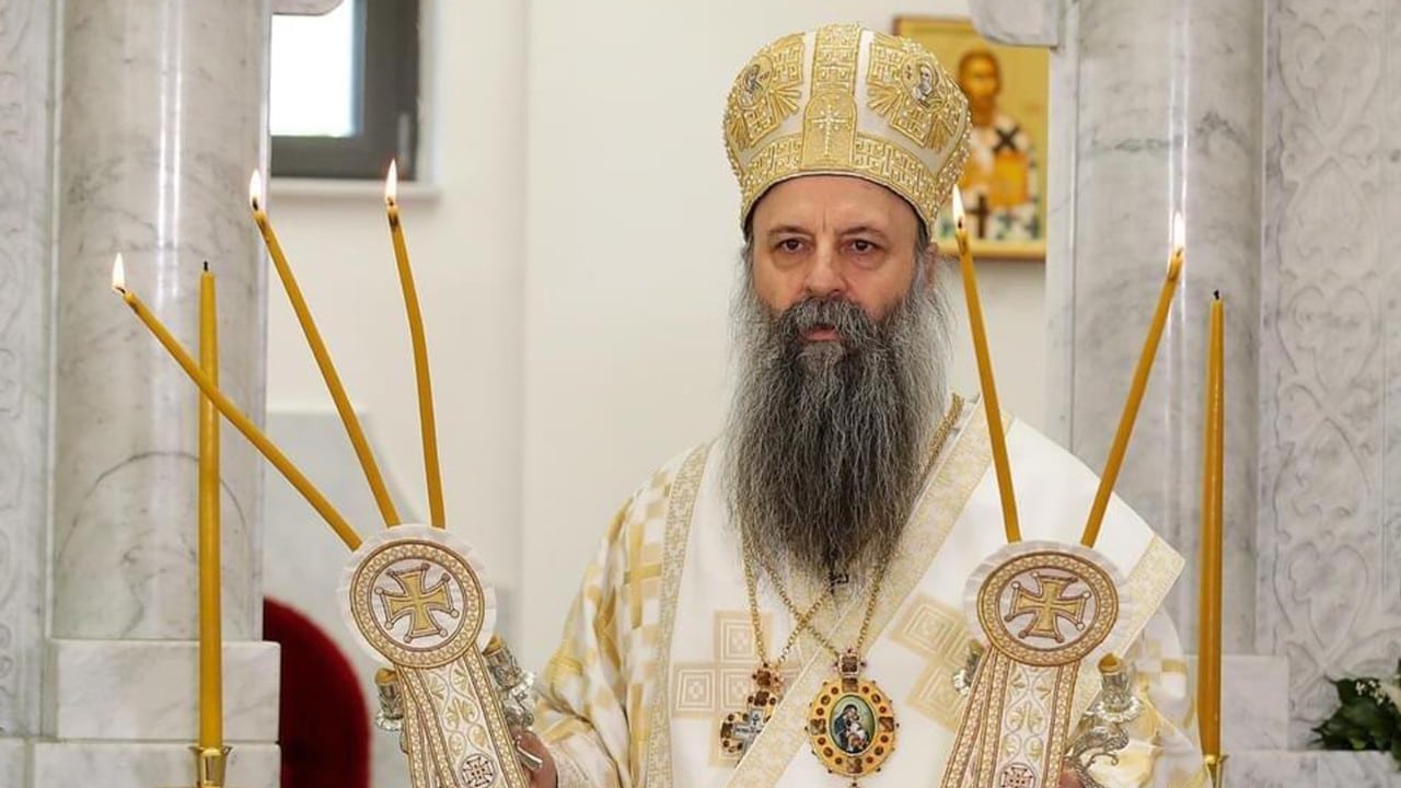 Deux évêques serbes des États-unis protestent contre l’interdiction d’entrée du patriarche porphyre au kosovo