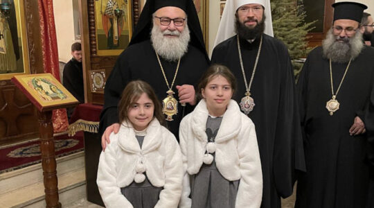 Sa Béatitude le patriarche Jean X et le métropolite Antoine de Volokolamsk en visite à la représentation de l’Église orthodoxe russe à Damas