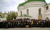 Les clercs et les moines de l’Église orthodoxe ukrainienne doivent quitter la Laure des Grottes de Kiev aujourd’hui avant 23h59 heures de Kiev