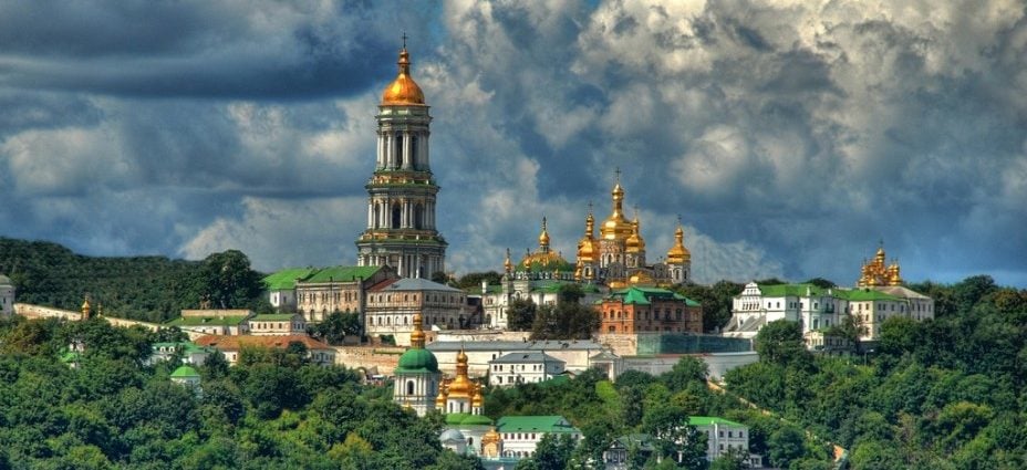 L’ukraine annule le décret de 2013 sur le transfert de la laure de kiev à l’usage de l’Église orthodoxe ukrainienne