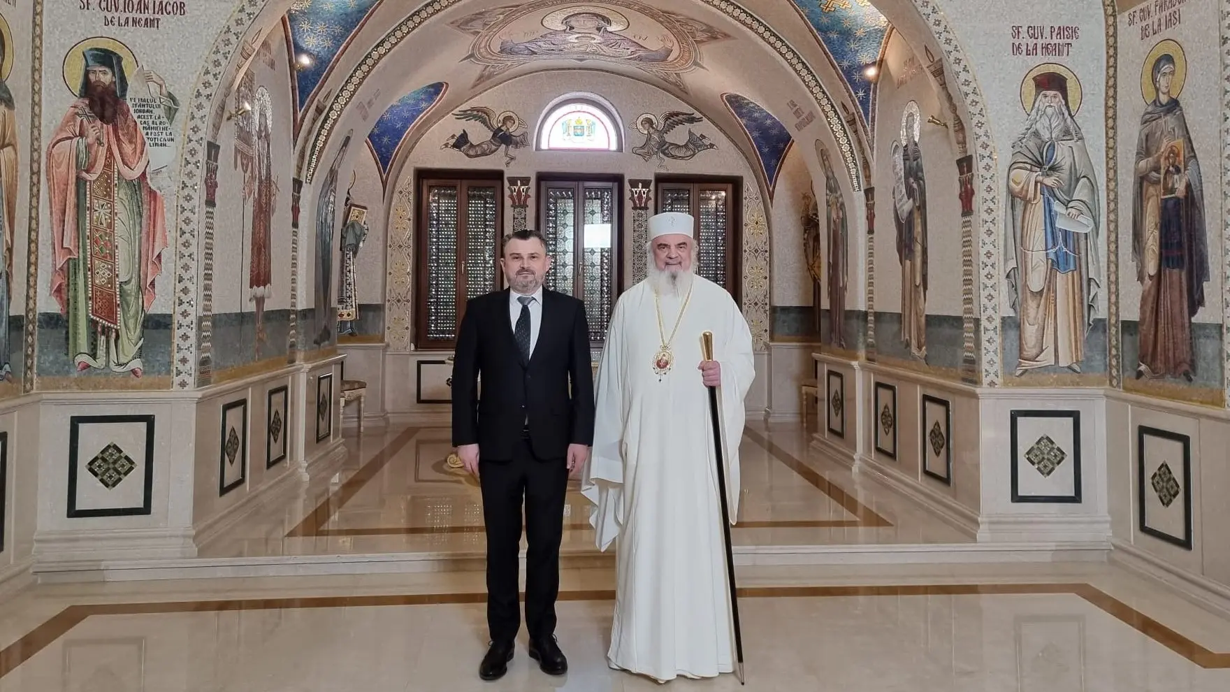 Le patriarche daniel rencontre le secrétaire d’État pour les relations avec les roumains de l’étranger