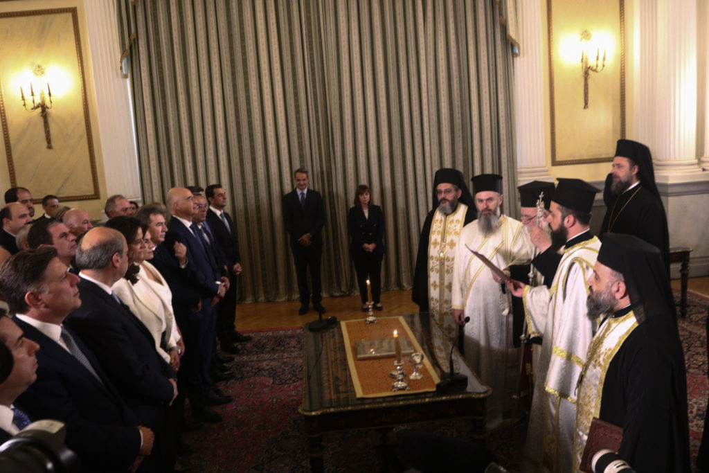 Le nouveau gouvernement grec a prêté serment devant l’archevêque Jérôme