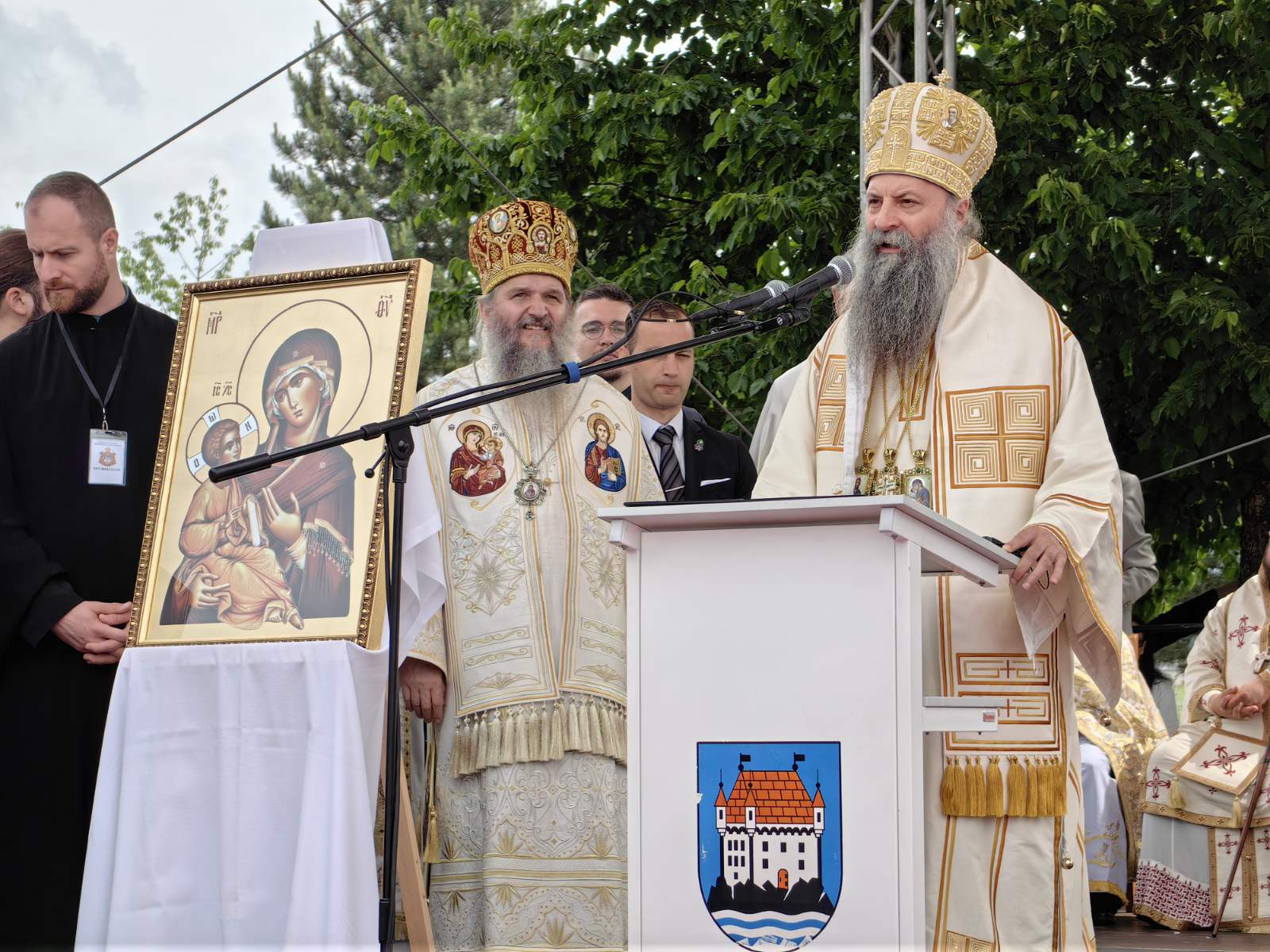 Le patriarche Porphyre a consacré la chapelle commémorative des saints nouveaux martyrs de Serbie à Mauthausen