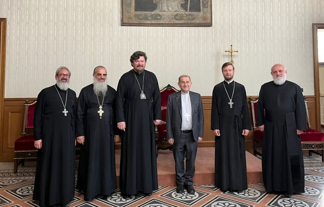 Rencontre du métropolite Nestor de Chersonèse avec l’archevêque catholique de Milan