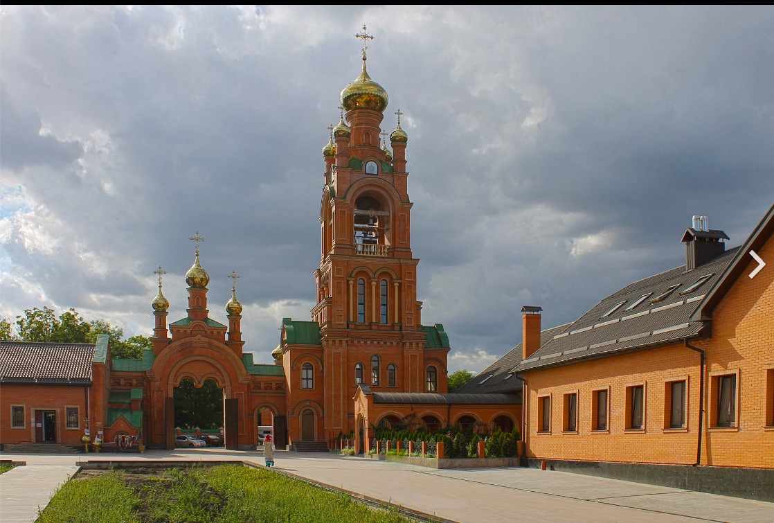 L'académie de théologie et le séminaire de kiev déménagent au monastère de holosiiv