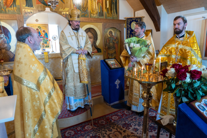 Le métropolite nestor de chersonèse a présidé la liturgie au monastère de dompierre à l’occasion de la fête de tous les saints de terre d’helvétie
