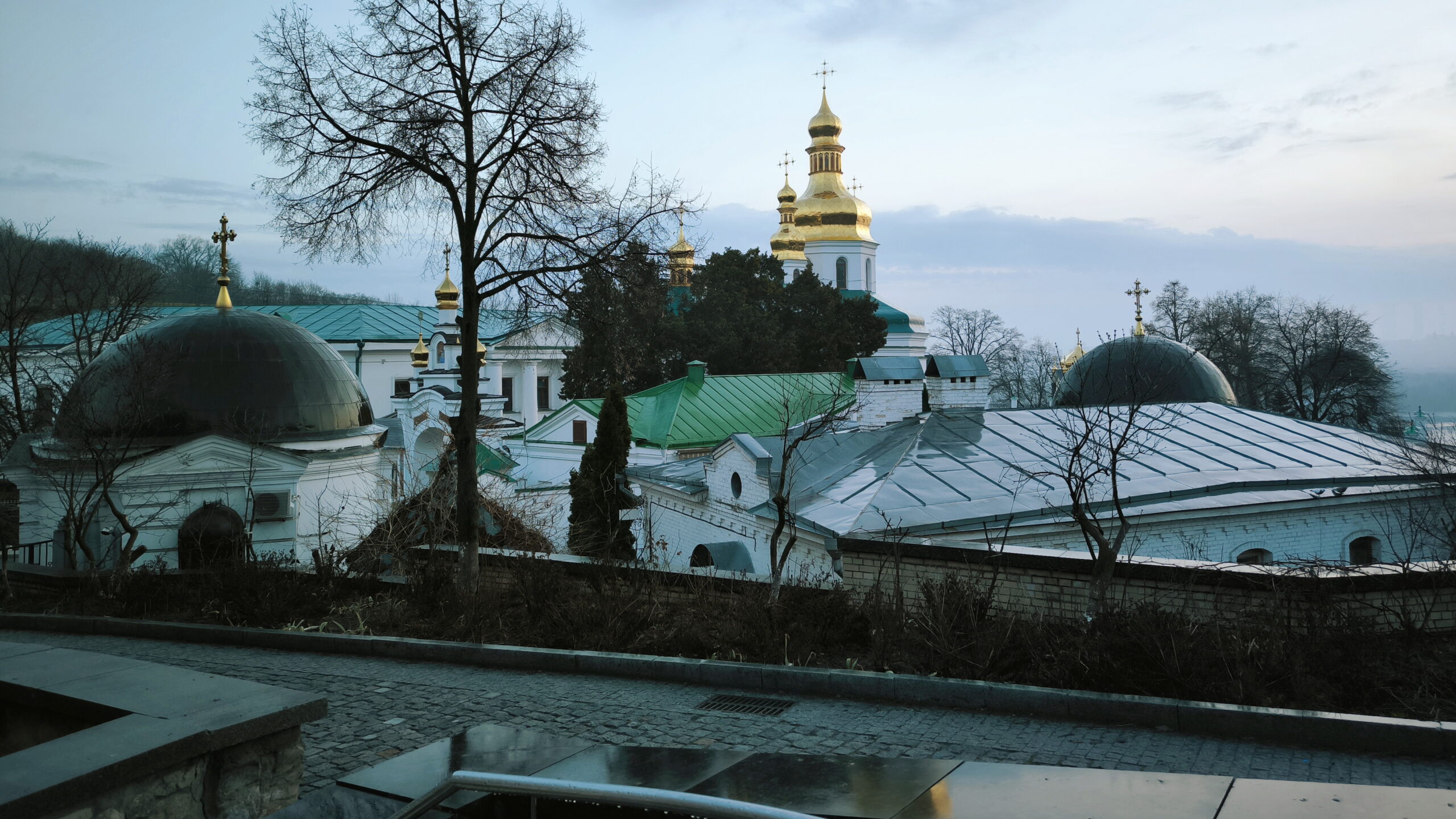 Le monastère de la Laure des Grottes de Kiev : « Commentaire sur une énième calomnie contre les moines de la Laure »