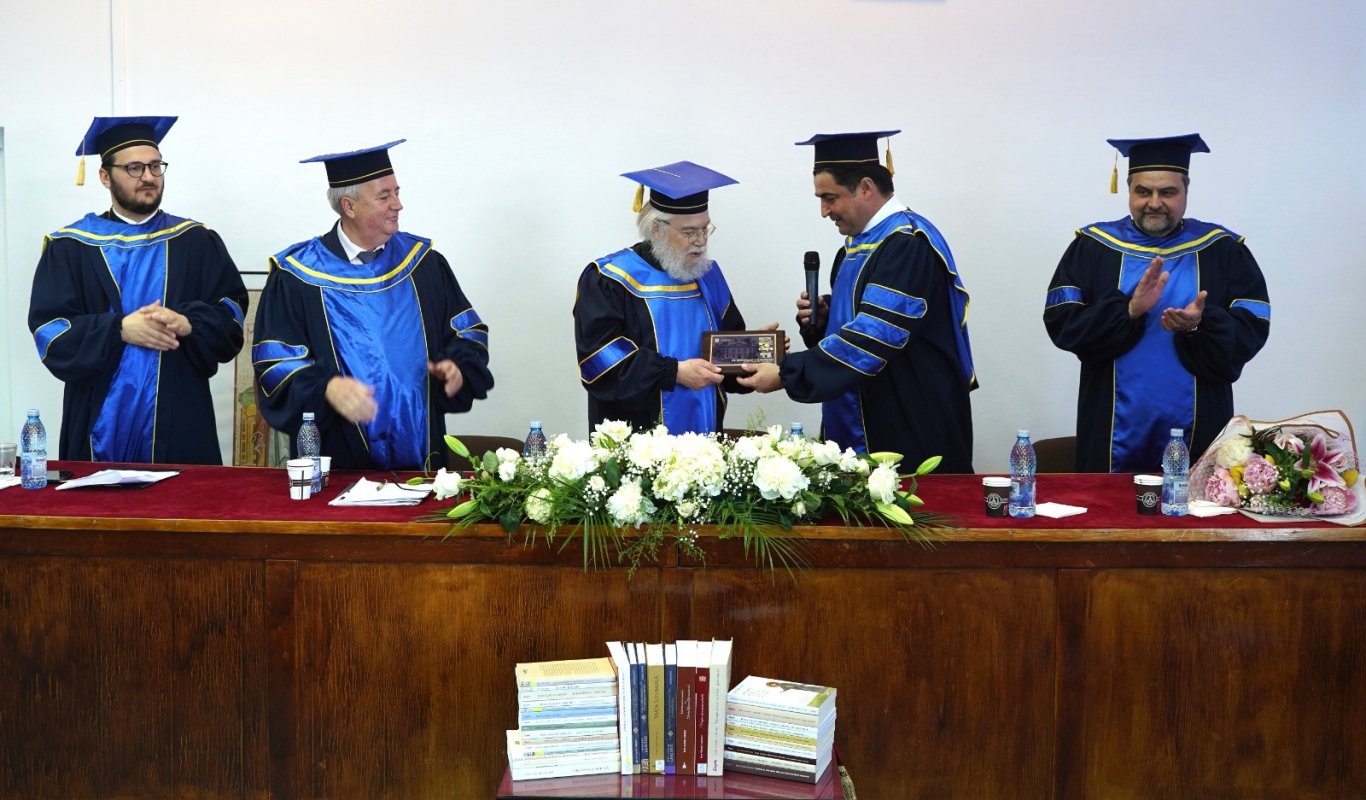 Jean-Claude Larchet a reçu le titre de docteur honoris causa de l’Université d’Alba Iulia